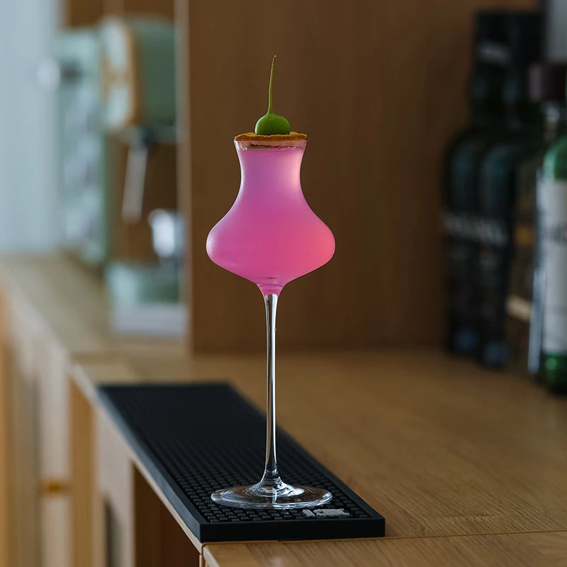 Flûte Cristal Élégance, accessoire chic incarnant la sophistication pour les bulles

