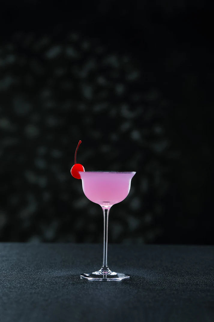 Verre Nuit des Roses en cristal, design romantique, sublime cocktails fleuris et soirées élégantes