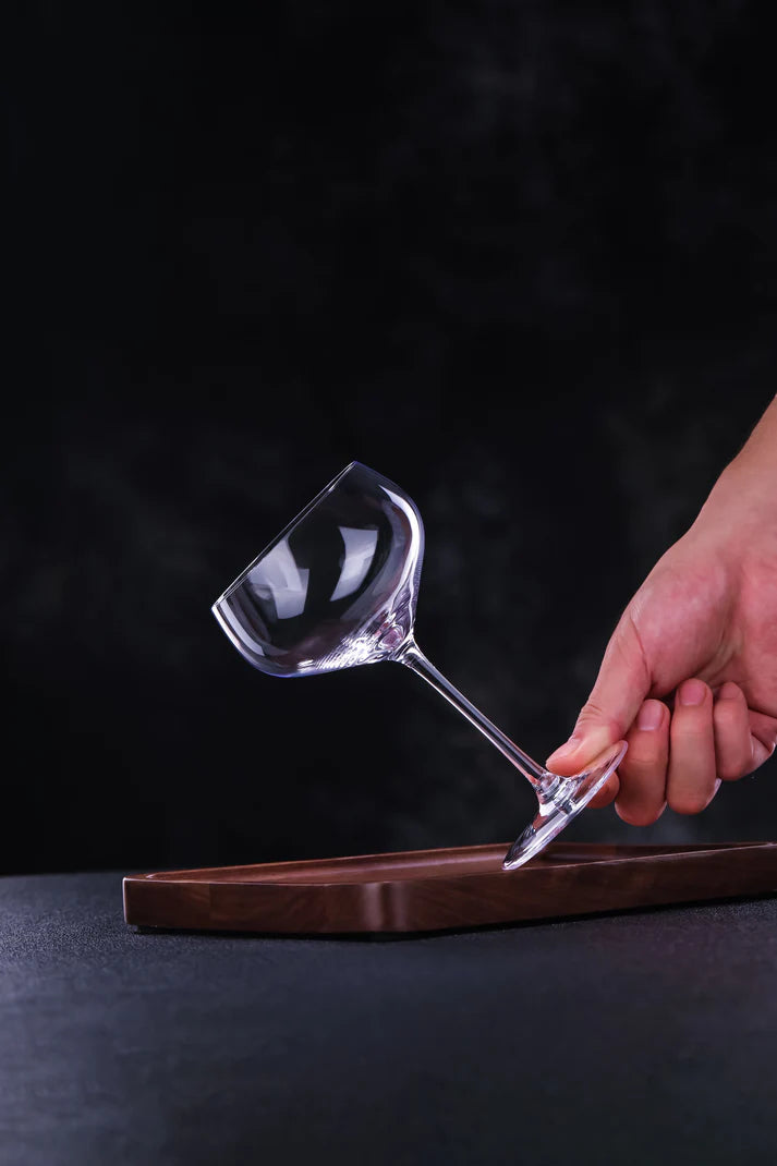 Verre à cocktail Saphir Mirage en cristal, design inspiré du saphir et des jeux de lumière