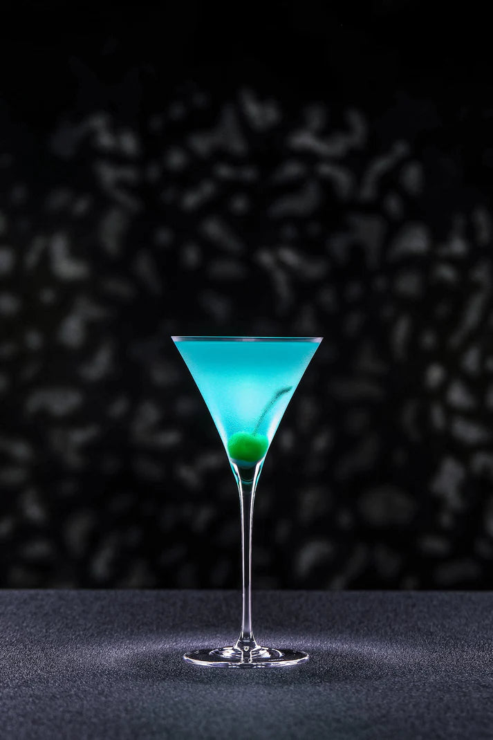 Verre en cristal Crépuscule Ambré, teintes mordorées rappelant les fins de journée dorées, parfait pour spiritueux riches