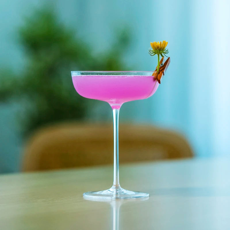 Verre Murmure de Diamant, cristal facetté, accessoire raffiné pour cocktails précieux