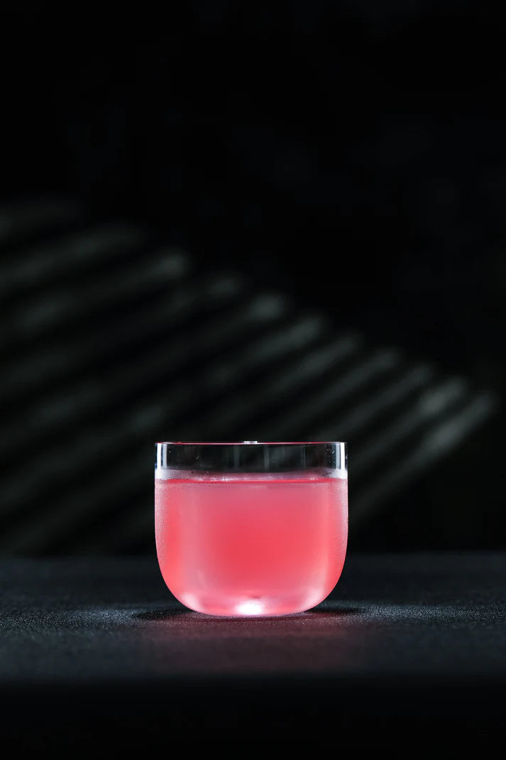 Verre en cristal Horizon Perlé, reflets nacrés rappelant les perles au crépuscule, idéal pour cocktails élégants

