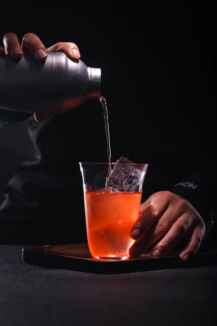 Verre Reflet du Corail en cristal, design inspiré des fonds marins, accessoire élégant pour apéritifs